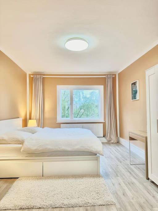 2 Zimmer Apartment Mit Parkplatz Berlin Exterior photo